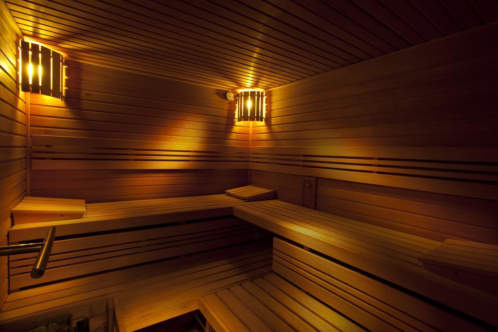 Hotel Kravi Hora Боржетице Экстерьер фото